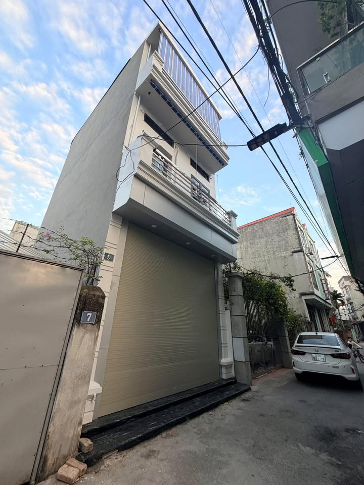 Bán nhà 3 tầng đường Hồ Ngọc Lân, Bắc Ninh 61m² - Đường ô tô thông thoáng, vào ở ngay!