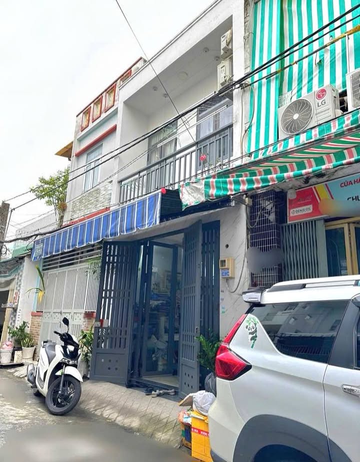 Nhà 2 tầng Mã Lò, Q6, DT 40m² giá 4.2 tỷ - Sổ đỏ chính chủ, hẻm xe hơi!