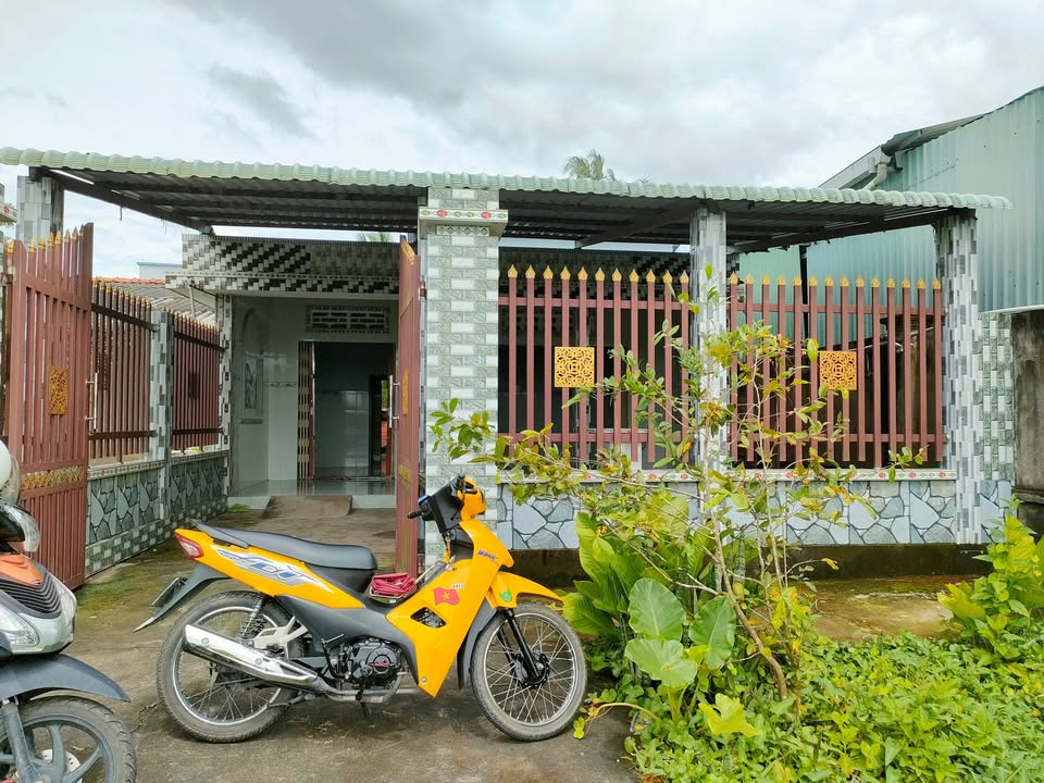 Nhà cấp 4 Gò Công Tây 472.9m² giá 450 triệu - Đường xe máy, gần chợ