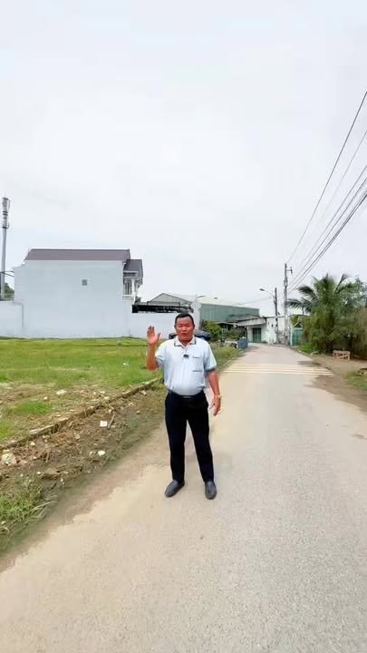 Đất thổ cư 104m² mặt tiền đường nhựa - Giá 2.25 tỷ tại Tân Khánh