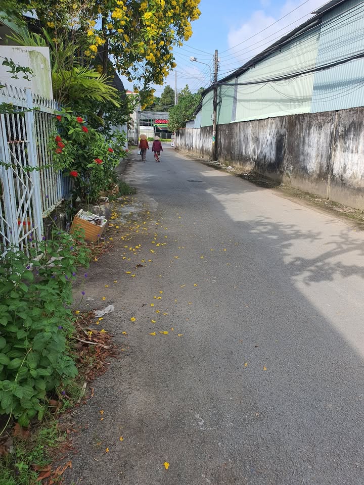 Nhà bán Hẻm 28 Hùng Vương, Sóc Trăng 72m² - Giá chỉ 1 tỷ!