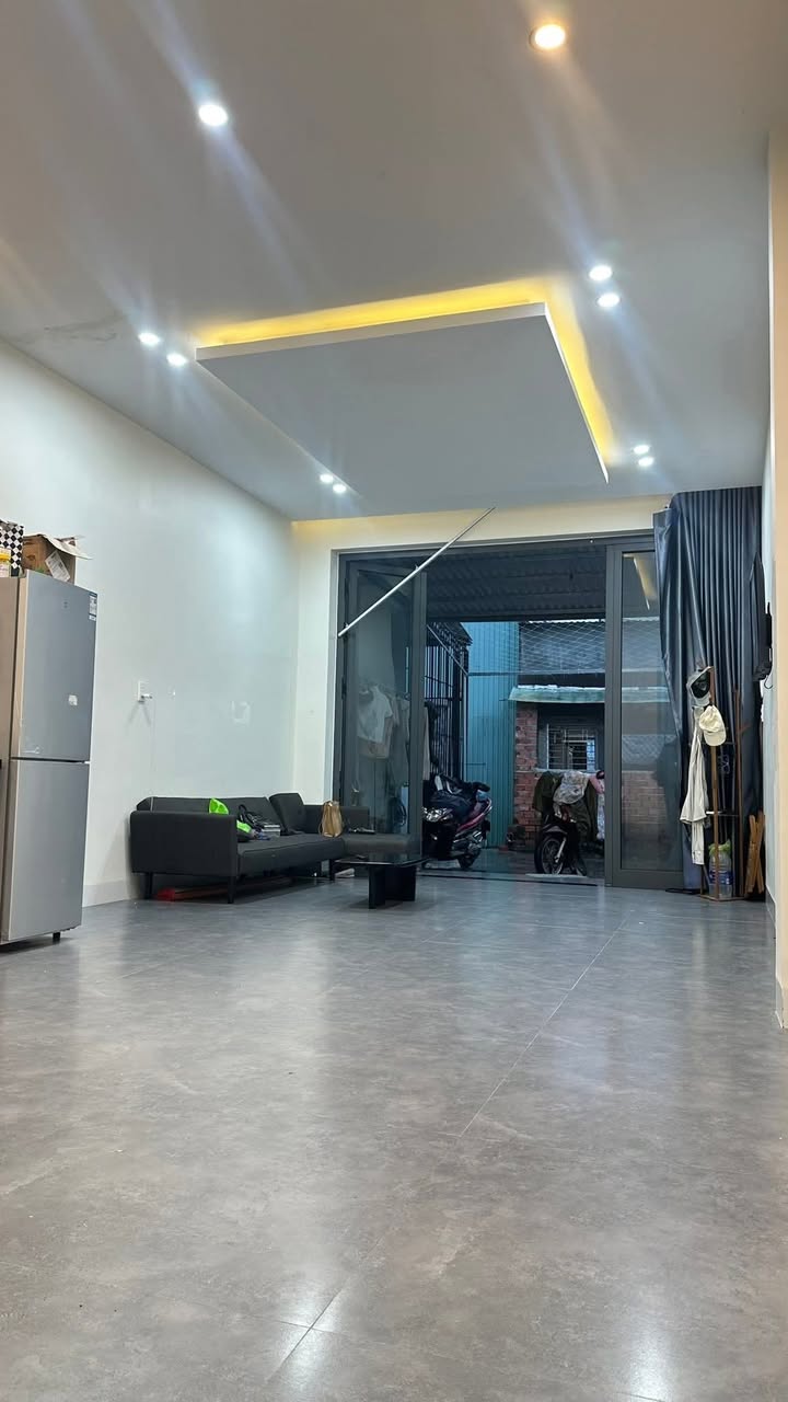 Nhà riêng tại Tam Kỳ 104m² giá 1.65 tỷ - Nhà mới xây, gần cây xăng Hùng Vương!