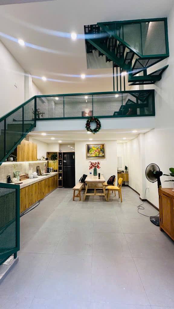 Nhà đẹp Gò Vấp 27.5m² giá 5.35 tỷ - Sẵn sàng ở ngay!