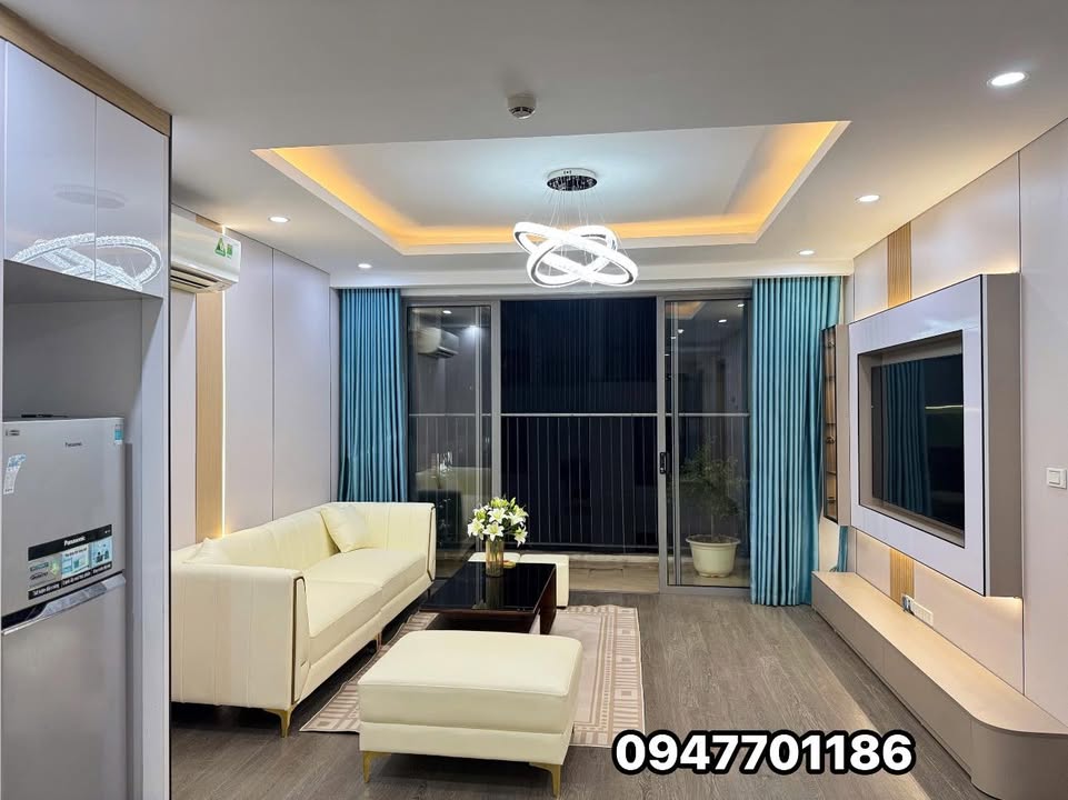 Căn hộ KĐT Trung Hòa - Nhân Chính 60m² giá 5.8 tỷ - Full nội thất, ban công Đông Nam!