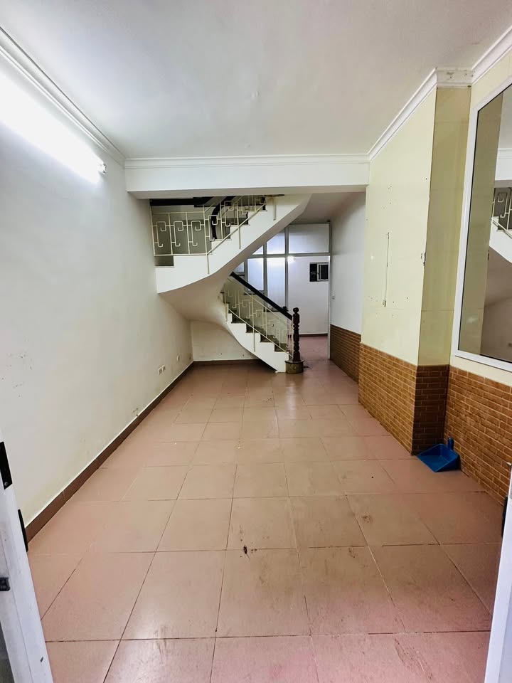 Căn hộ duplex A6 Giảng Võ 100m² giá 7 tỷ - Cơ hội vàng cho nhà đầu tư!