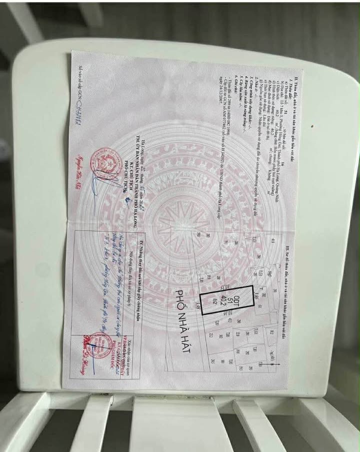 Nhà 5 tầng tại Rạp Bạch Đằng, Hạ Long 40m² giá 12 tỷ - Kinh doanh đỉnh cao!