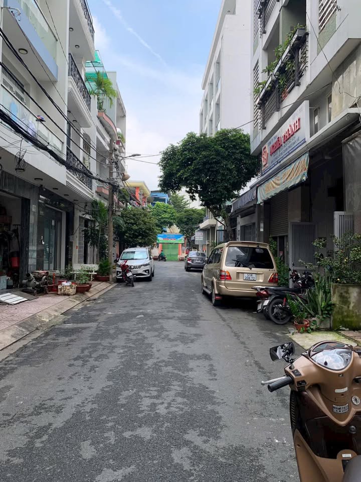 Nhà phố Phạm Phú Thứ, Tân Bình 115m² giá 12 tỷ - Hẻm xe tải lớn, nở hậu tài lộc!