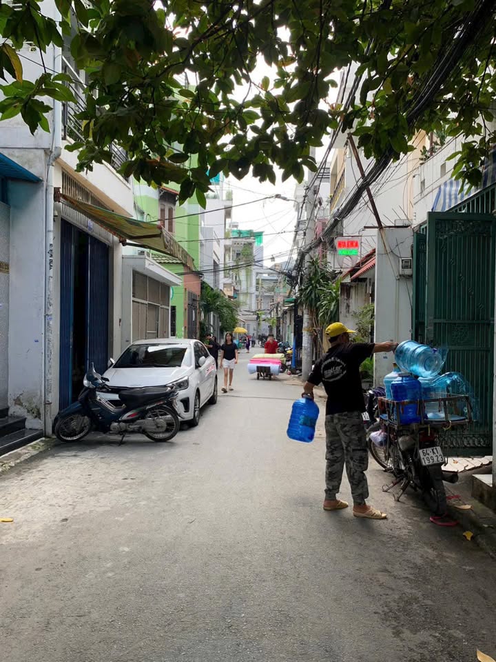 Nhà phố 150m² Ni Sư Huỳnh Liên, Tân Bình giá 13.8 tỷ - Đầu tư sinh lời ngay!