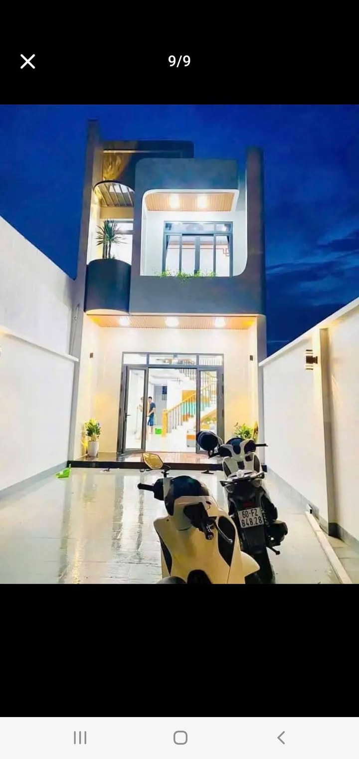 Nhà 1 lầu 1 trệt tại Trảng Dài, Biên Hòa 182m² giá 3.68 tỷ - Thiết kế hiện đại, kinh doanh thuận lợi!