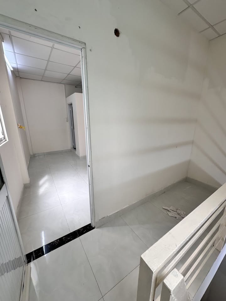 Nhà hẻm Hồ Thị Kỷ, quận 10, 21m² giá 3.2 tỷ - Dọn vào ở ngay!