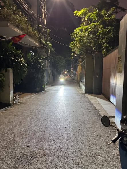 Nhà phố Tứ Liên, Tây Hồ 32m² giá 4.2 tỷ - Ô tô đỗ cổng, thoáng đẹp!