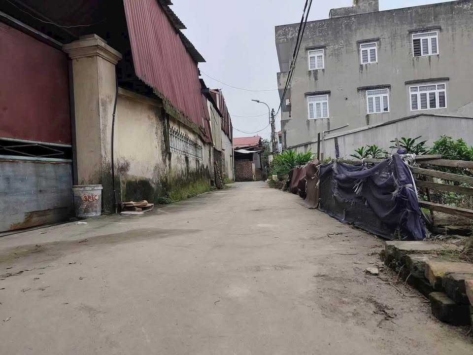 Đất Kim Thiều Hương Mạc 44m² giá 1 tỷ - Tiện ích đầy đủ, giao dịch ngay!