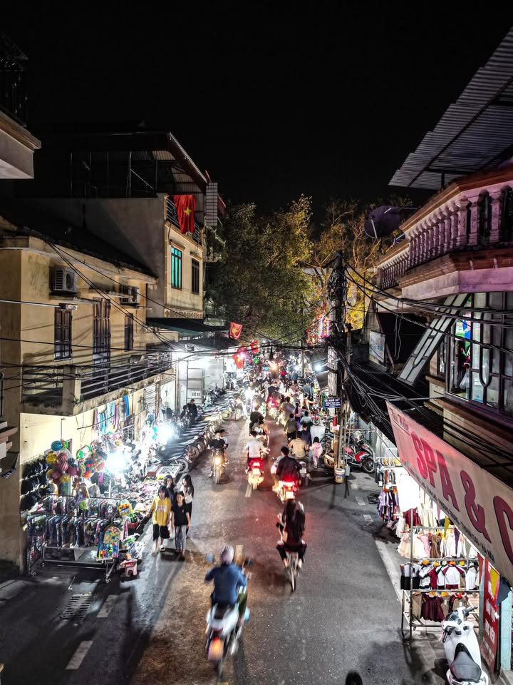 Nhà cho thuê mặt đường Làng Chuông, Phương Trung, 80m² - Kinh doanh đa dạng, giá chỉ 5.5 triệu!