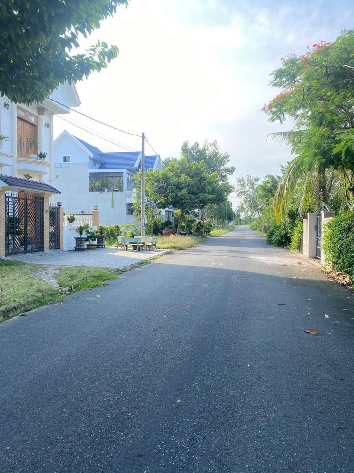 Townhouse Bà Rịa - Vũng Tàu 161.5m² giá 3.5 tỷ - Đường nhựa đẹp, không vướng!