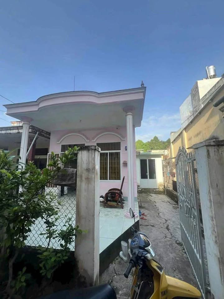 Nhà cấp 4 hẻm Lê Duẩn, Phước Nguyên, Bà Rịa - 2.19 tỷ - Nội thất đầy đủ, sẵn sàng vào ở!