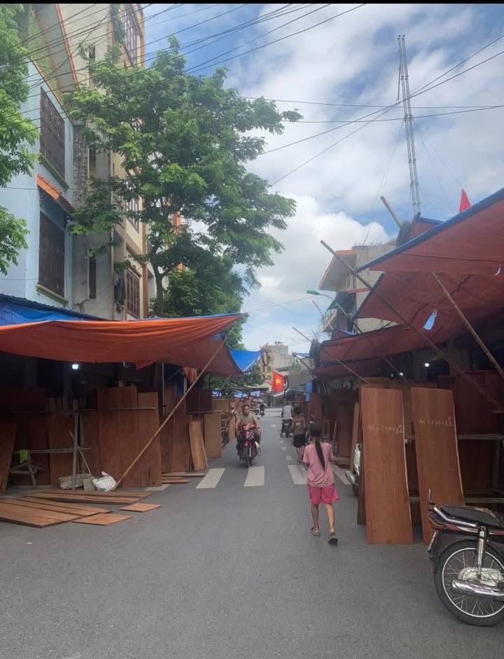 Đất 50 năm Từ Sơn 92.5m² giá 1 tỷ - Sổ đỏ chính chủ, tặng nhà 1 tầng!