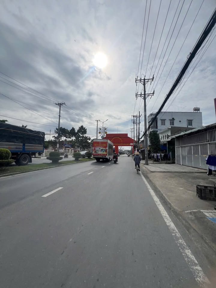 Đất nền 612m² gần cổng chào Mỹ Thạnh - Giá chỉ 1.95 tỷ, thương lượng nhẹ!