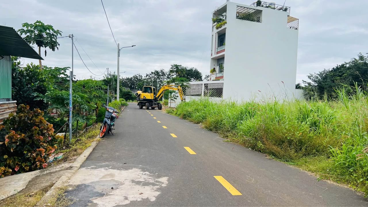 Lô đất mặt tiền Cao Văn Ngọc, Đất Đỏ, 1060m² giá 5 tỷ - Cơ hội đầu tư tuyệt vời!