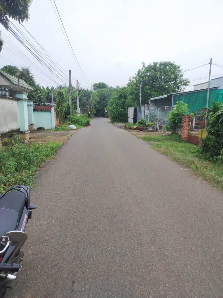 Đất mặt tiền đường Số 3, phường Long Phước, 234m² giá 2 tỷ - Thương lượng ngay!