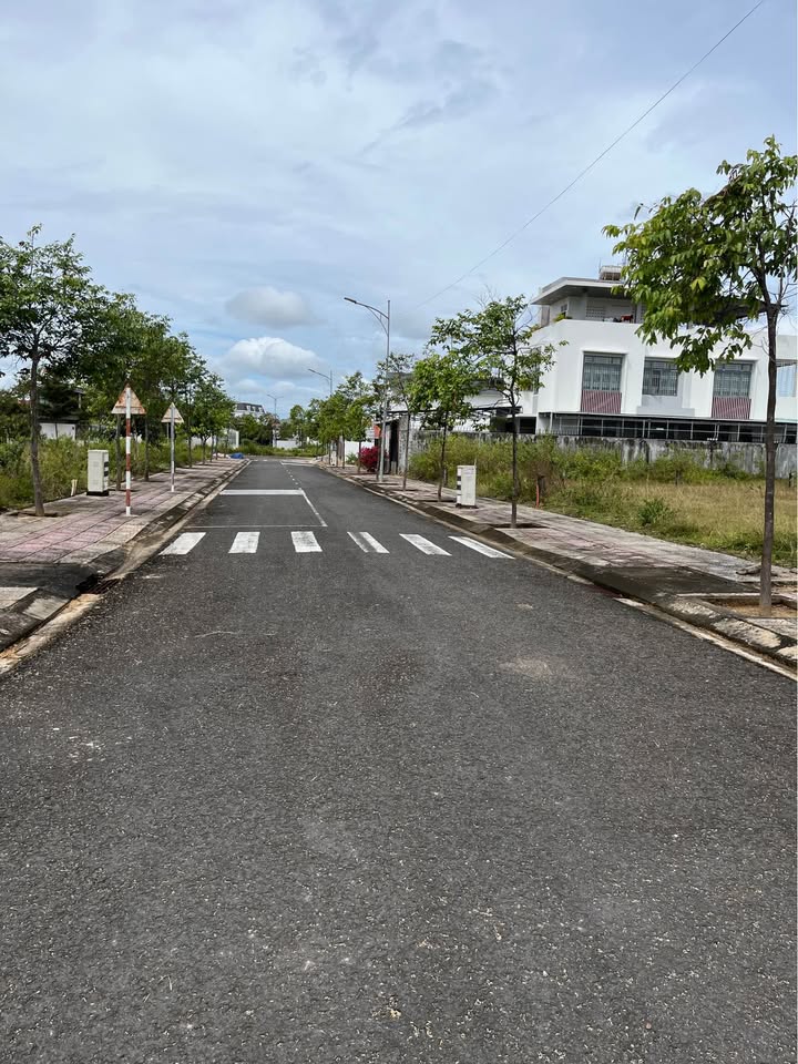 Đất nền khu đô thị Nam Đăkla 322m² giá 4 tỷ - Đầu tư sinh lời ngay!