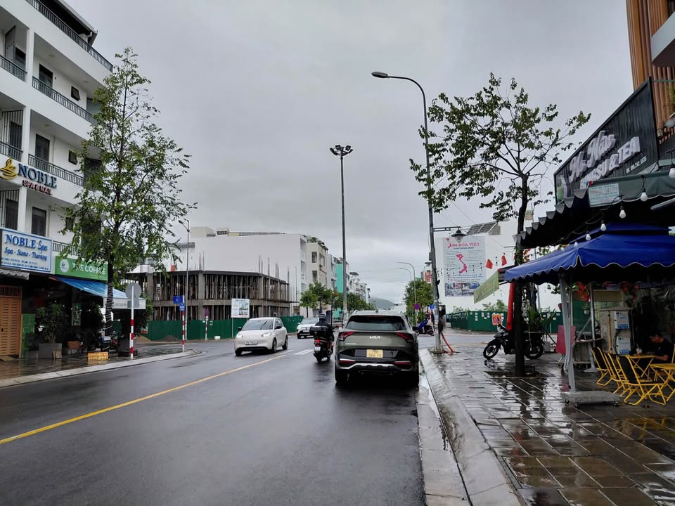 Nhà Mặt Tiền 4 Tầng 1 Tum Tại Khu Đô Thị Hà Quang 2, Nha Trang - Thuê Ngay Chỉ 40 Triệu!