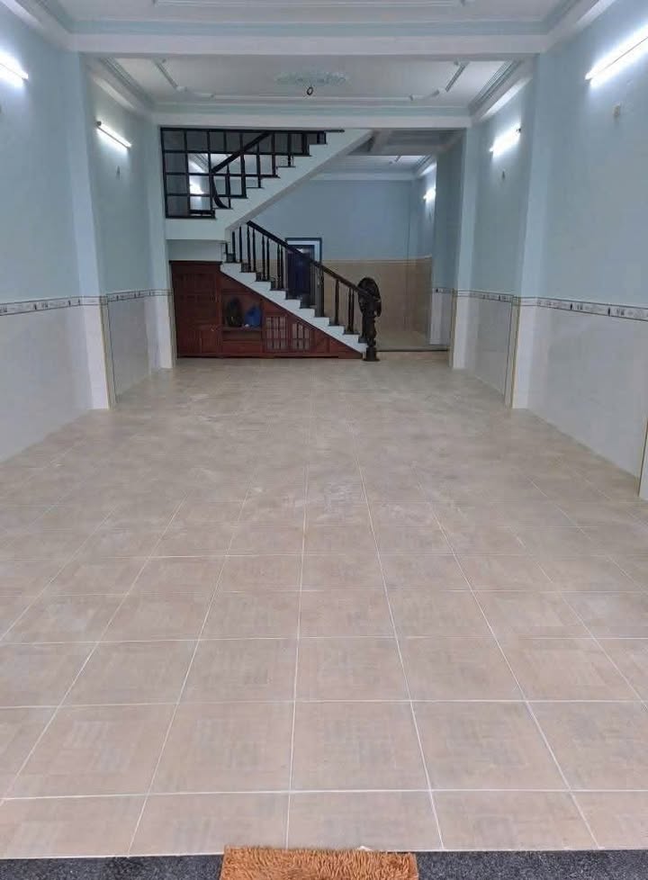 Cho thuê mặt tiền kinh doanh Hòa Khánh 120m² giá 22 triệu - Kinh doanh 24/7 ngay chợ!