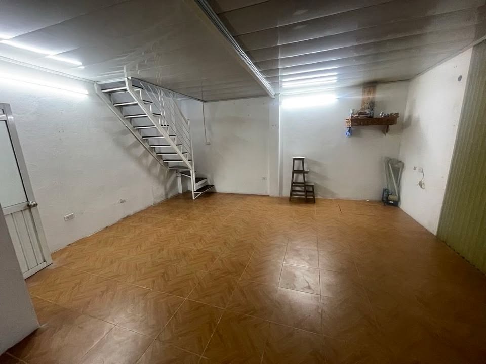 Nhà riêng phố An Dương Tây Hồ 34m² giá 1.95 tỷ - Gần Hồ Tây, không khí trong lành!