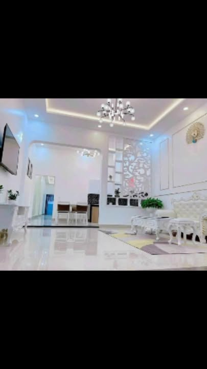 Nhà bán hẻm nhựa Lê Hồng Phong, Sóc Trăng 120m² giá 1 tỷ - Sân trước đậu ô tô