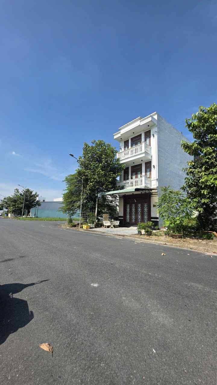 Đất nền KDC Hồng Loan Cái Răng 99m² giá 3.98 tỷ - Đối diện công viên đẹp