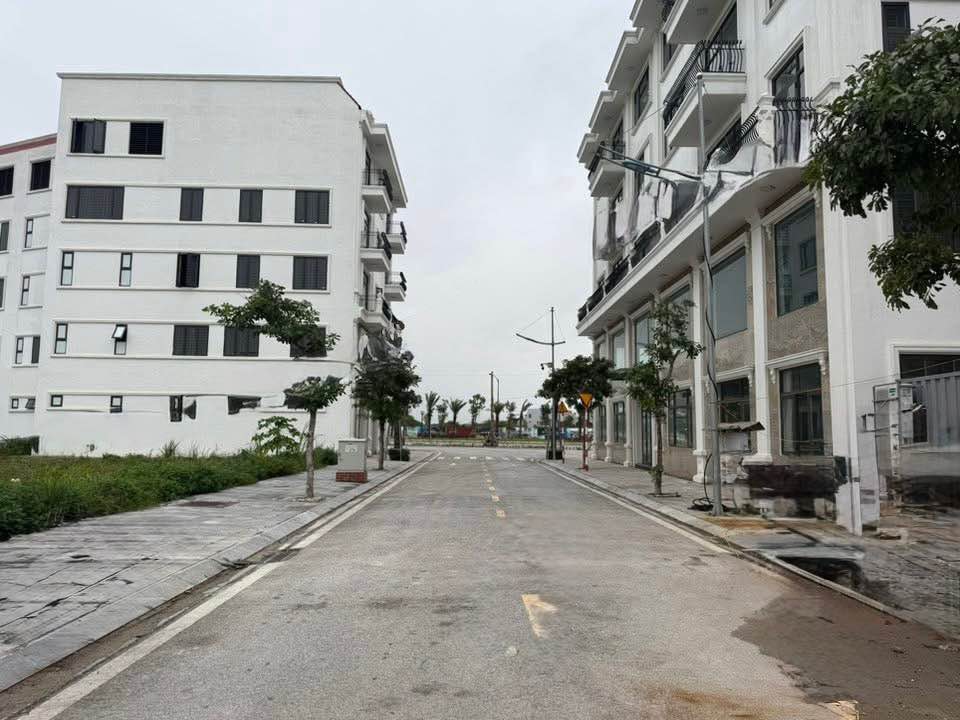 Lô đất liền kề 108m² tại Osaka chỉ 8,2 tỷ - Cơ hội đầu tư vàng!