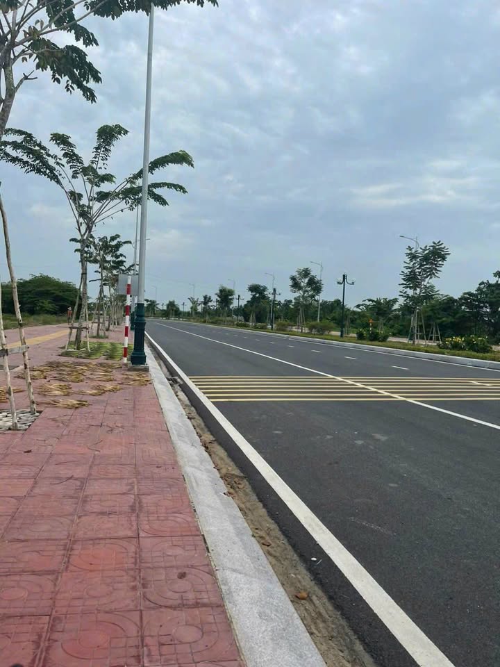 Bán đất mặt tiền đường Võ Văn Kiệt, phường Long Châu, Vĩnh Long - Vị trí đắc địa cho đầu tư!