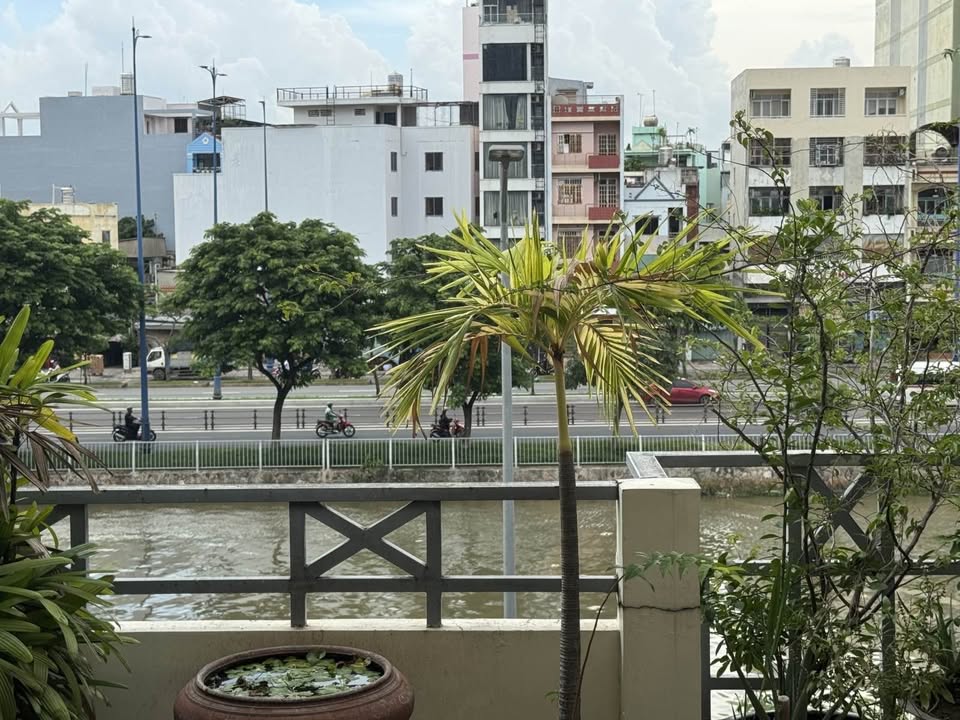 Nhà mặt tiền Bình Đông, Quận 8, 82.8m², giá 16 tỷ - Kinh doanh đỉnh cao!