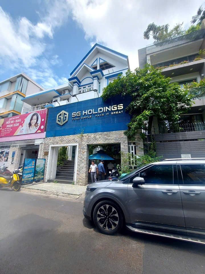 Nhà nguyên căn cho thuê tại Phan Xích Long 144m² - Kinh doanh mọi ngành nghề!