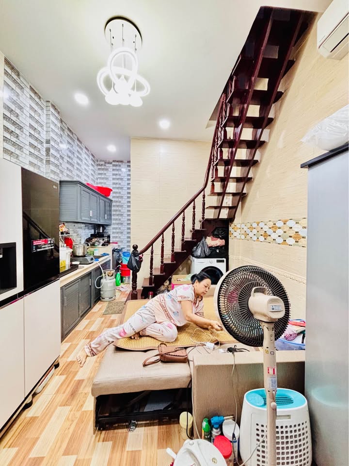 Nhà hẻm 373 Lý Thường Kiệt, Tân Bình 26m² giá 4.7 tỷ - Tặng nội thất cao cấp!