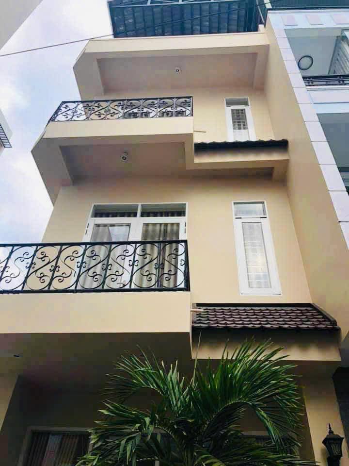 Nhà đẹp kiên cố 3 mặt tiền hẻm ô tô đường Yersin Nha Trang 50m² giá 8.7 tỷ - Bớt lộc cho khách thiện chí!