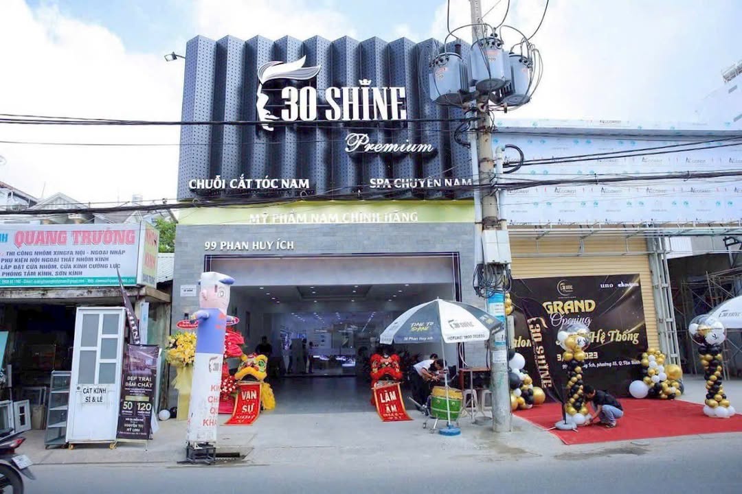 Nhà Mặt Tiền Phan Huy Ích, Tân Bình 349m² giá 55 tỷ - Đầu tư sinh lời ngay!