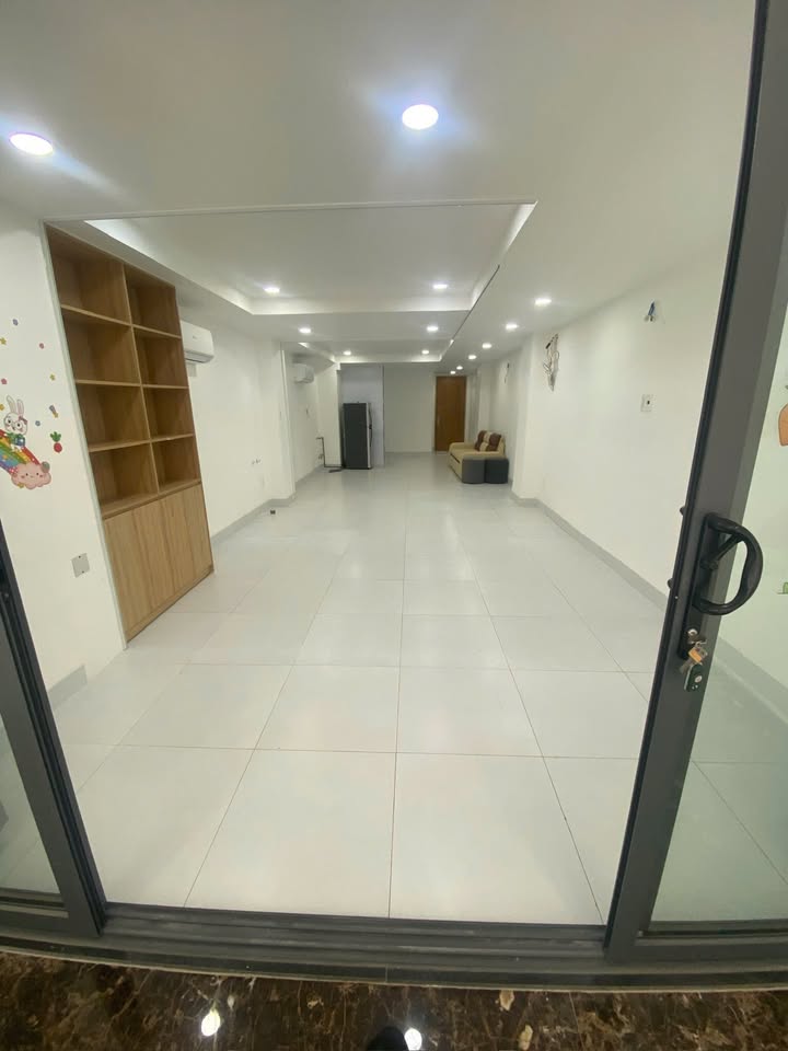 Mặt bằng kinh doanh cho thuê Trần Xuân Soạn Quận 7 64m² giá 14 triệu - Vị trí hẻm xe hơi thuận lợi!