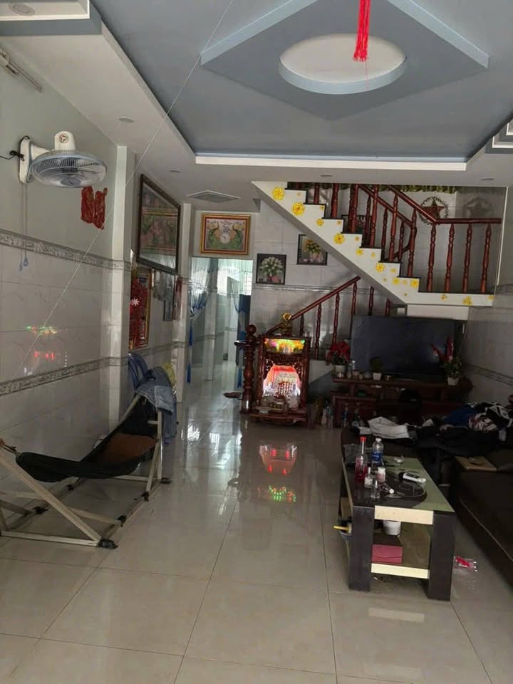 Nhà mặt tiền đường Vĩnh Lộc 79m² giá 4.4 tỷ - Cơ hội đầu tư tuyệt vời!