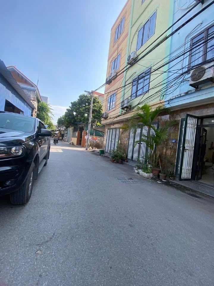 Nhà mặt phố Yên Nghĩa, Hà Đông 42m² giá 7 tỷ - Kinh doanh sầm uất!