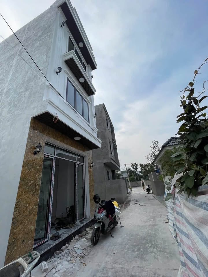 Nhà 3 tầng Đào Yêu - Hồng Thái 48,5m² giá chỉ 2,25 tỷ - Ô tô vào tận cửa!