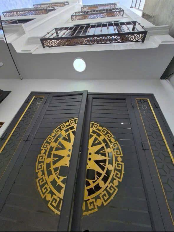 Nhà riêng tại Ngõ 28 Ỷ La - Dương Nội 30,1m² giá 5.7 tỷ - Thiết kế hiện đại, ô tô đỗ gần!