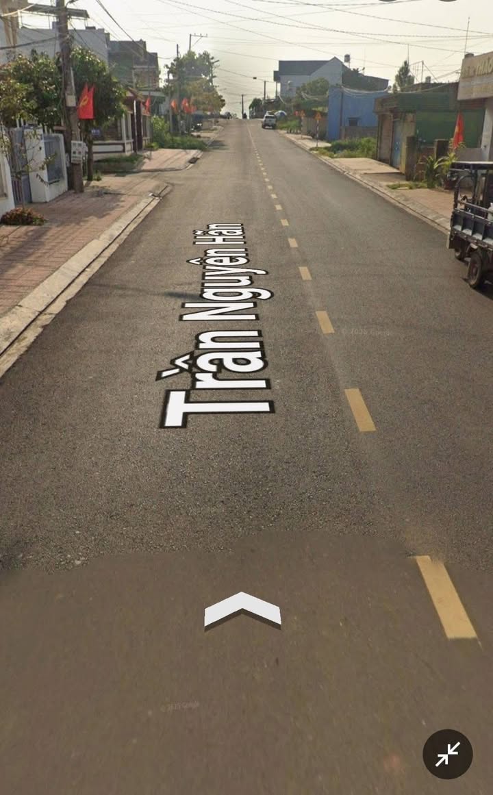 Nhà mặt tiền Trần Nguyên Hãn, Bảo Lộc 220m² giá 3.5 tỷ - Kinh doanh thuận lợi!