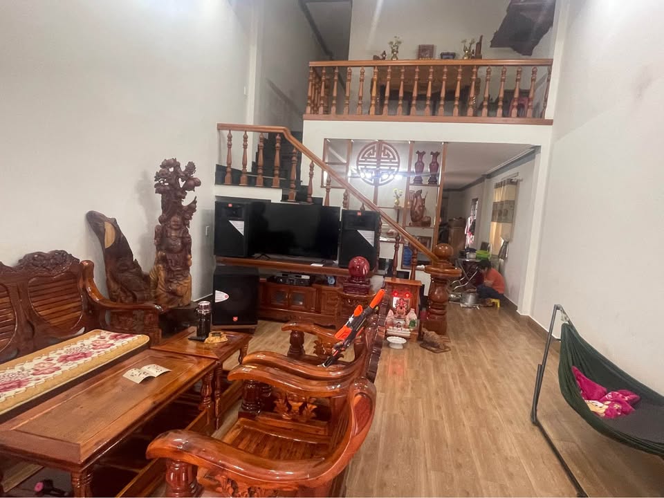 Nhà hẻm 75 Trần Thế Xương, Bảo Lộc, 100m² giá 2.1 tỷ - Chính chủ, thương lượng!