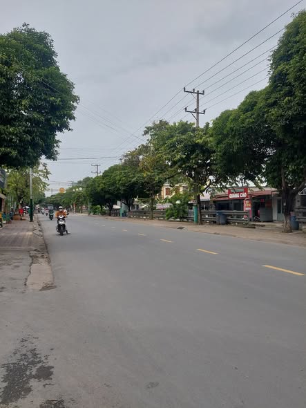 Bán Mặt Tiền 700m² Đường Lý Thường Kiệt, Dĩ An - Cơ Hội Đầu Tư Hiếm Có!