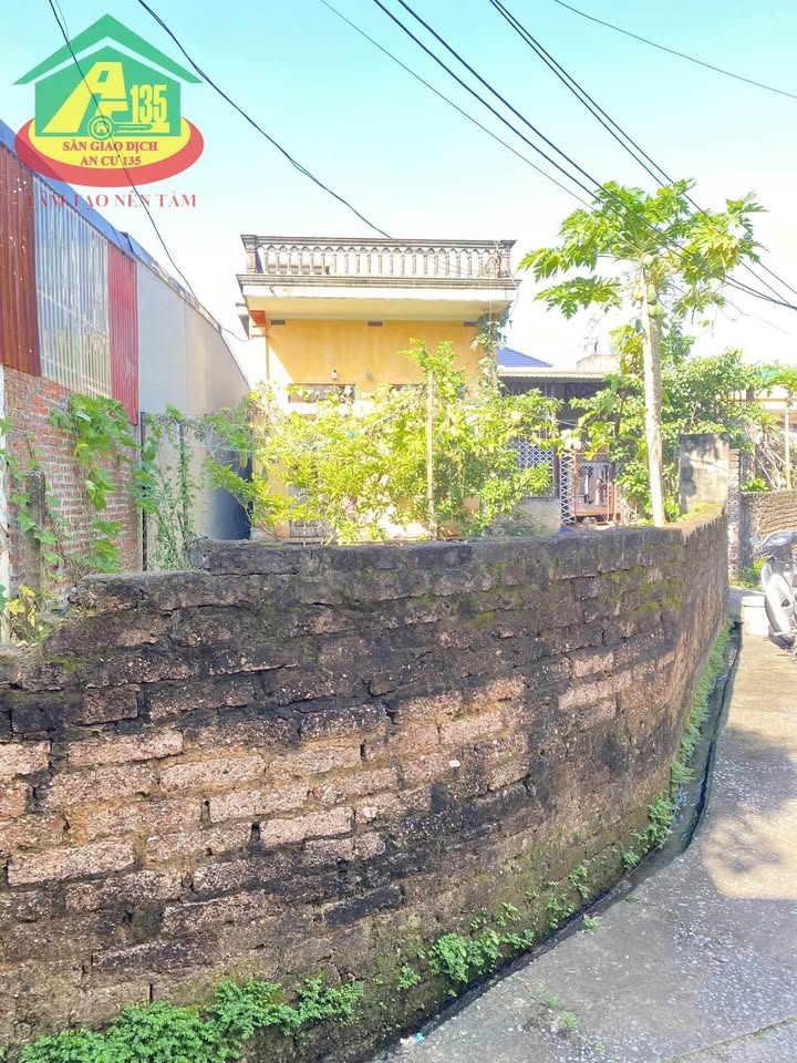 Bán đất tặng nhà tại Ninh Sơn 111,1m² giá chỉ 2 tỷ - Hướng Đông, sổ đỏ chính chủ!