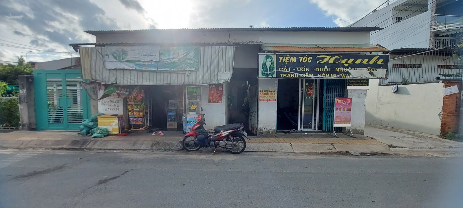 Nhà mặt tiền đường Tân Xuân 6 Hóc Môn 171m² giá 8.2 tỷ - Kinh doanh sầm uất!