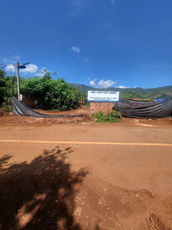 Đất trồng cà phê 4000m² tại thị trấn Ia Ly, Chư Păh - Vị trí đẹp, giá thỏa thuận!