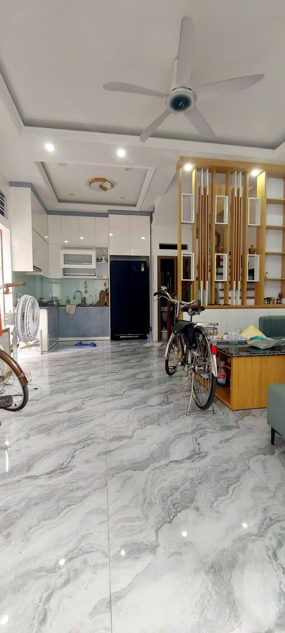 Nhà độc lập 35m² ngõ thông Phủ Thượng Đoạn - 3.25 tỷ, Full nội thất mới