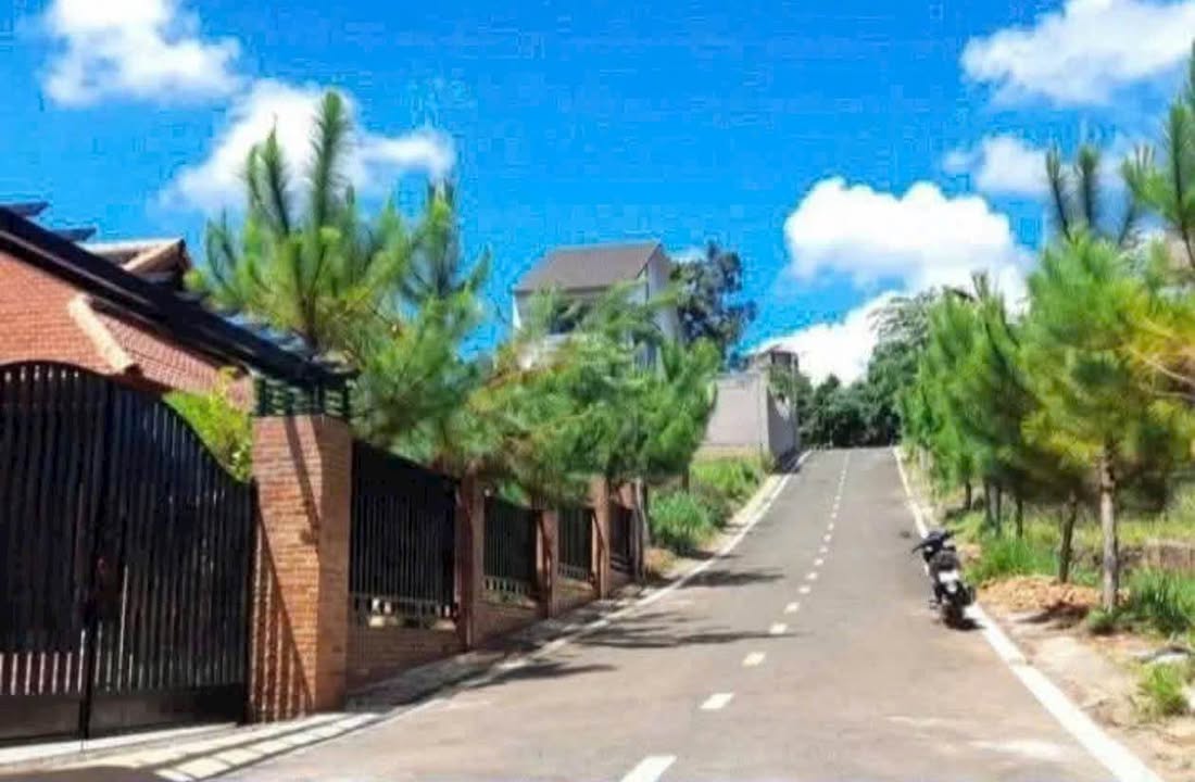 Đất thổ cư Hẻm 54 Hải Thượng Lãn Ông, Bảo Lộc 234m² giá 2.8 tỷ - Vị trí đắc địa!