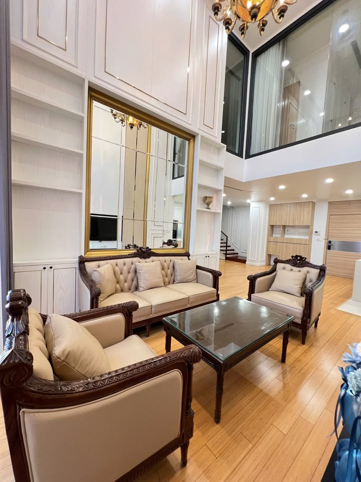 Căn hộ cao cấp Duplex cho thuê tại The Zei 200m² - View sân vận động Mỹ Đình!